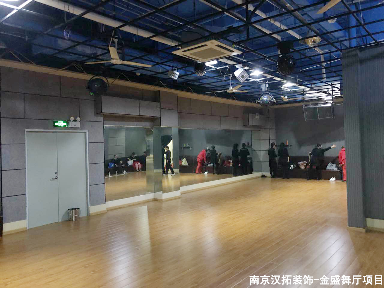 中央門金盛舞廳開業(yè)啦！愛跳舞的朋友們快來看看吧